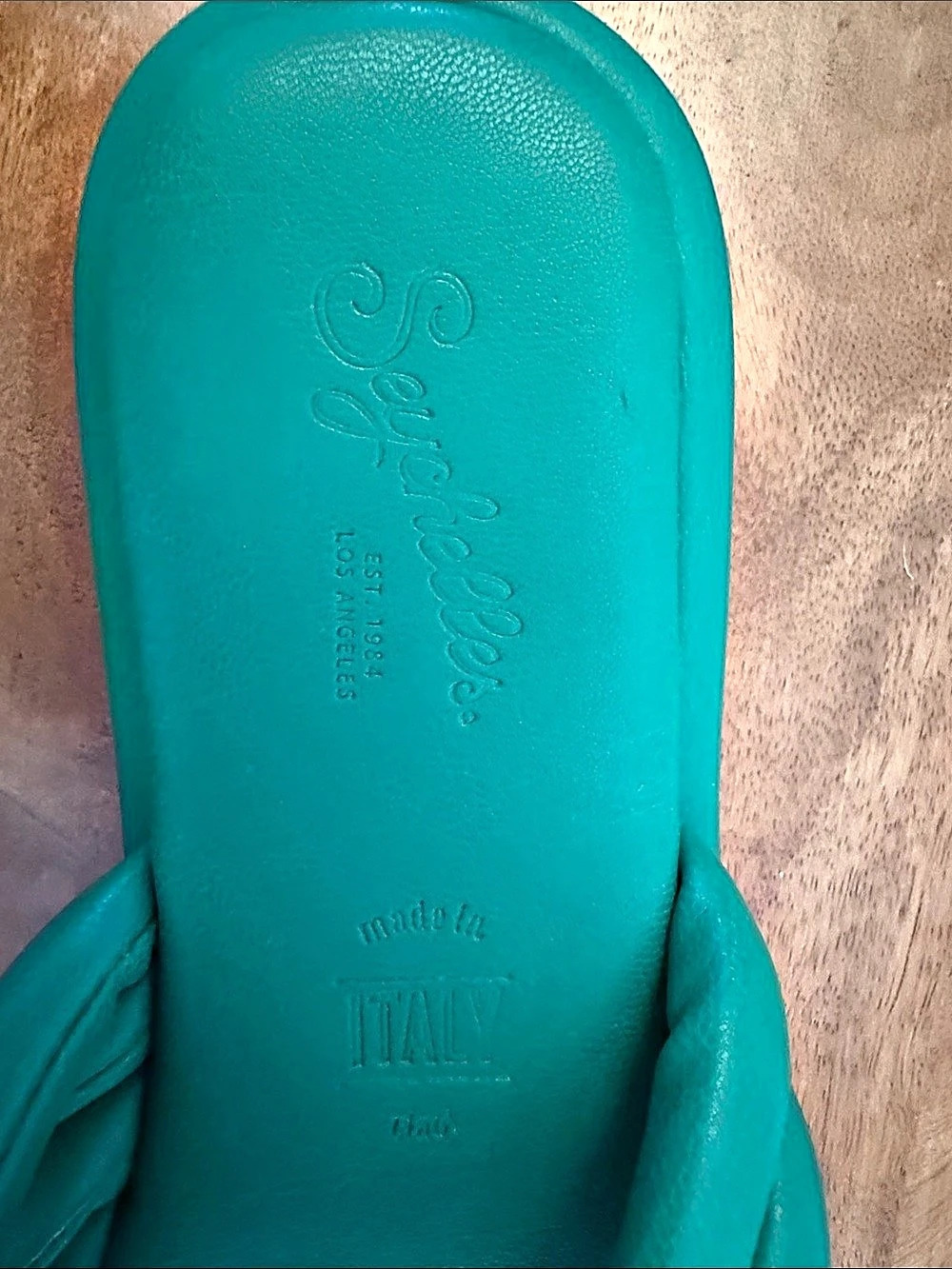 Seychelles Made in Italy Green Padded Twist Slide Sandals | Size 6 - Picture 3 of 4